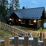 Järvenrantamökki Nurmijärvellä
